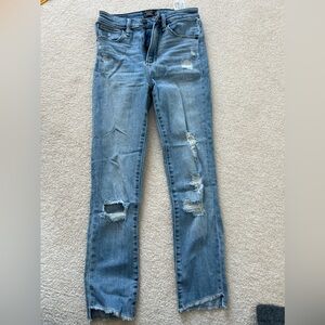 Abercrombie & Finch Straight High Rise Ankle Jeans